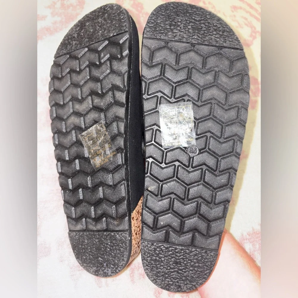 Yoki Gila Black Suede Mule Clogs with Buckle Women’s 8.5 - Picture 4 of 5